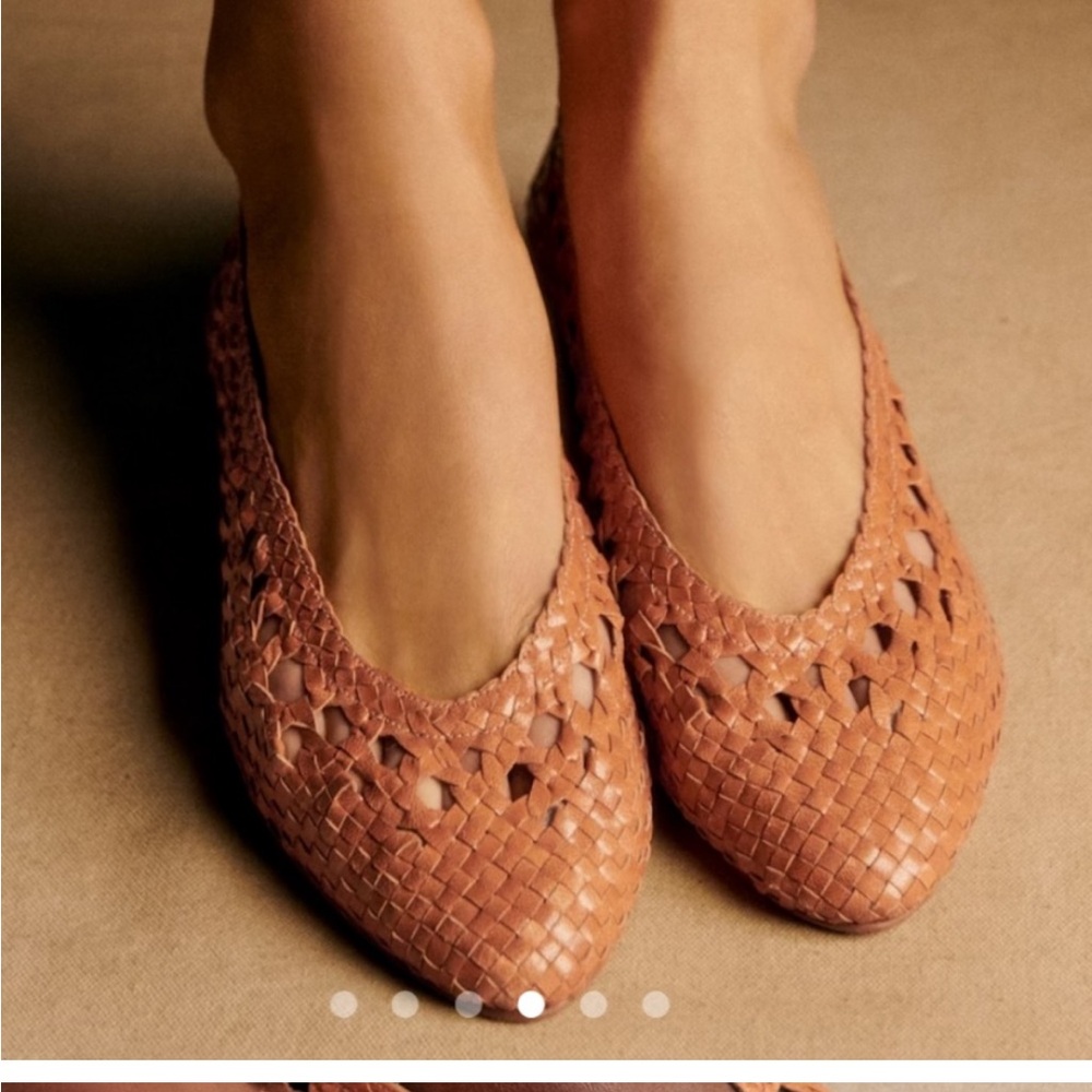 Sezane Anya Low Ballerinas in Camel, Size 8 - Picture 4 of 5